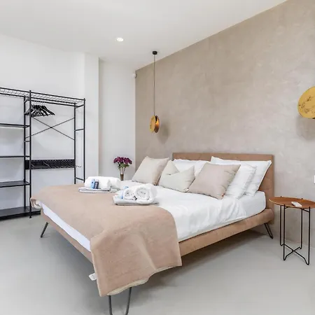 Luxurious In Póla